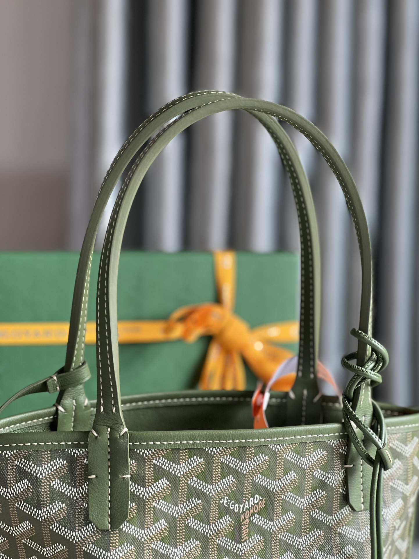 Anjou Mini Reversible Tote Bag In Green